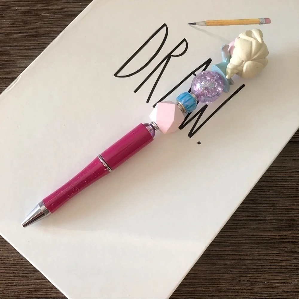 Disney Doorables: Frozen: Elsa handmade beaded pen